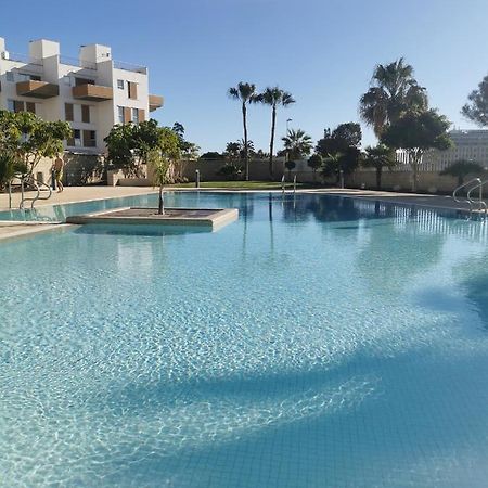 Modern Seafront Flat With A Private Garage Apartment El Medano  Luaran gambar