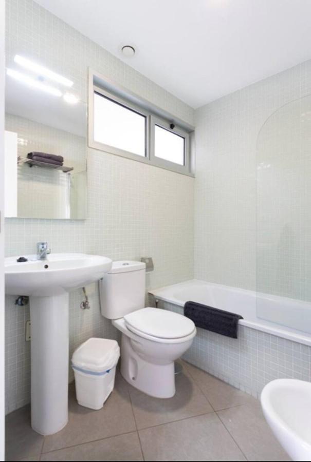 Modern Seafront Flat With A Private Garage Apartment El Medano  Luaran gambar
