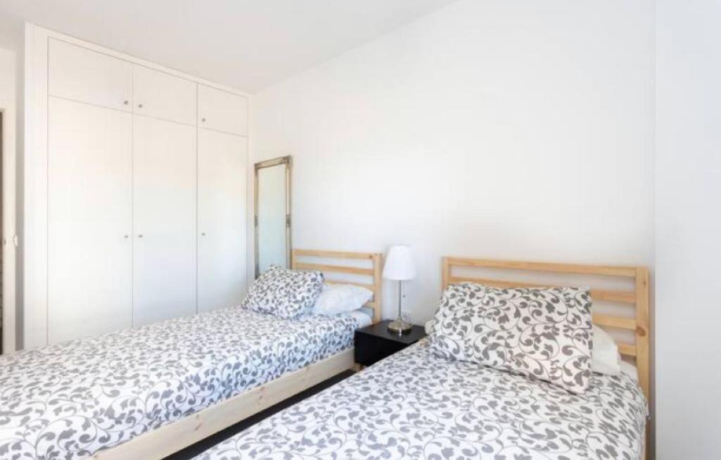 Modern Seafront Flat With A Private Garage Apartment El Medano  Luaran gambar